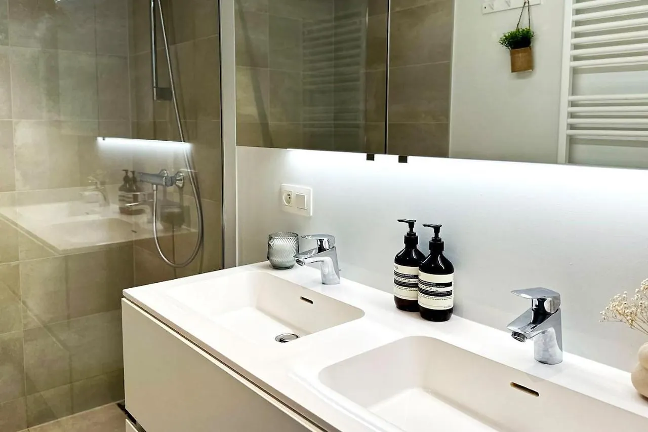 أنتويرب Brand New, Luxury & Spacious Apartment